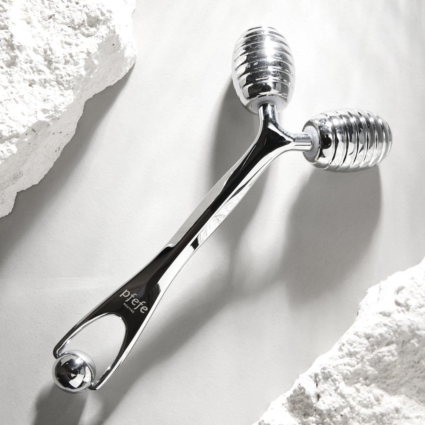 PFEFE Whale Face Roller