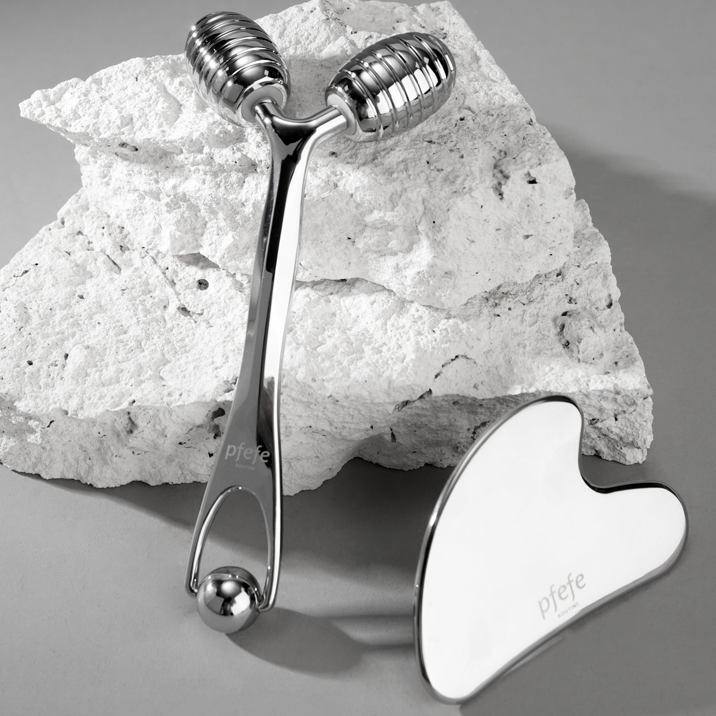 PFEFE Whale Face Roller