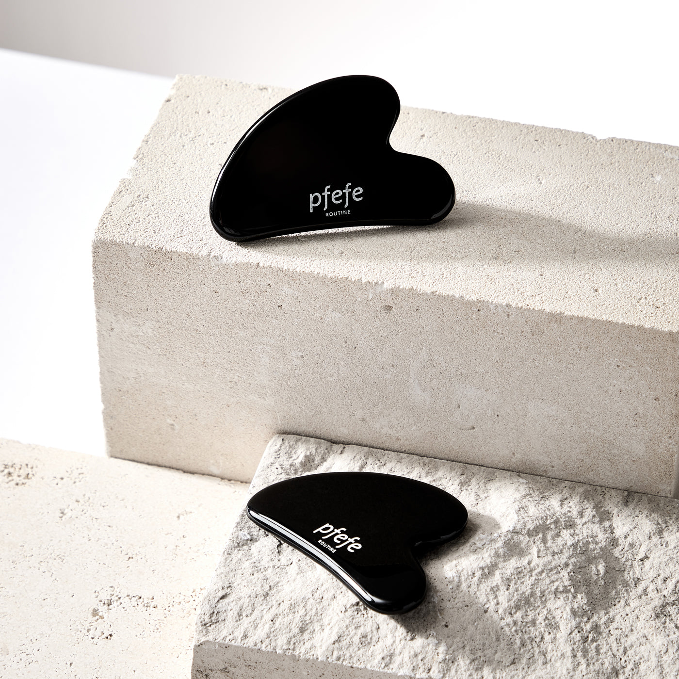 PFEFE Black Quartz Gua Sha